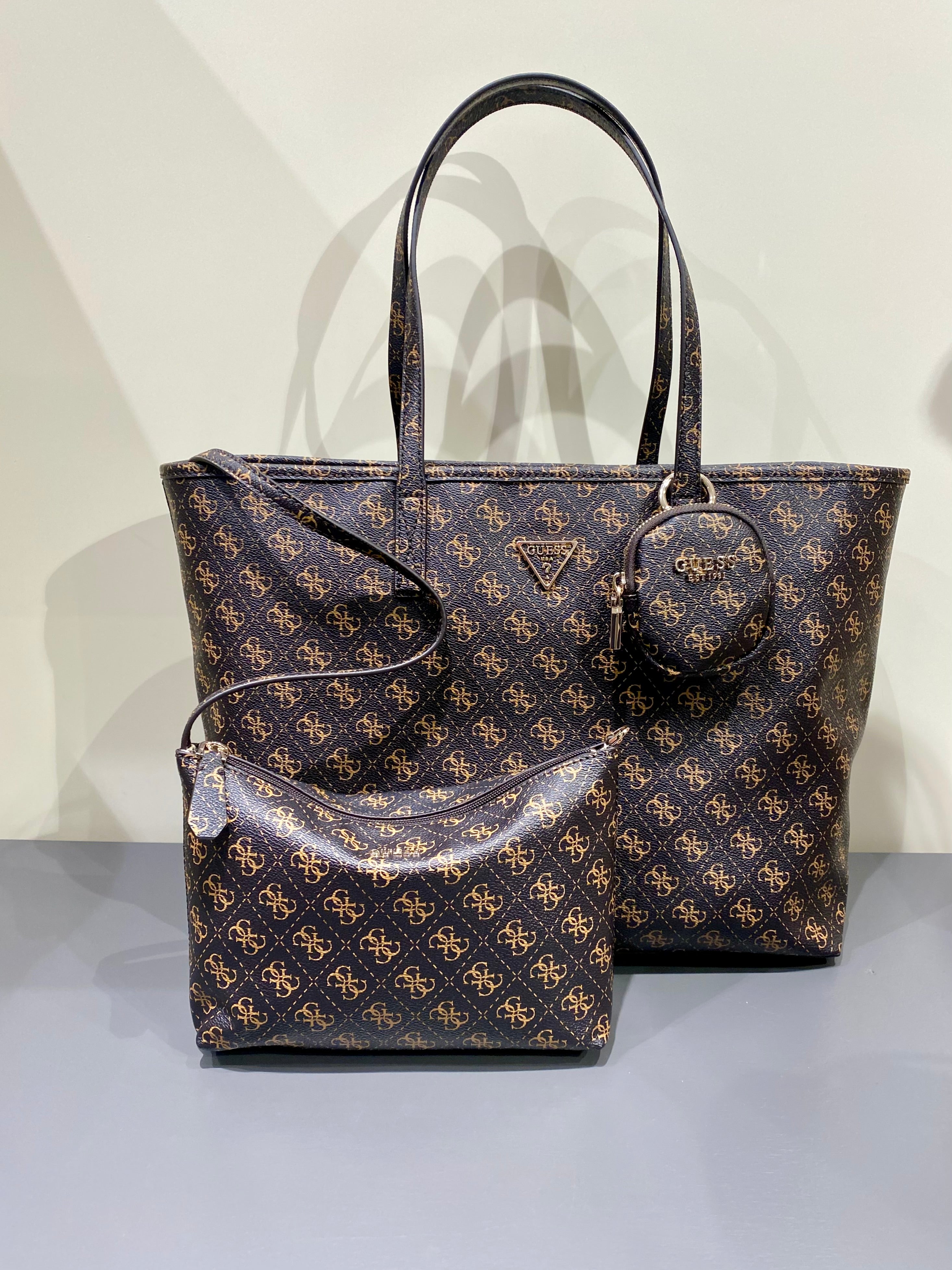 Borsa Shopping logata GUESS