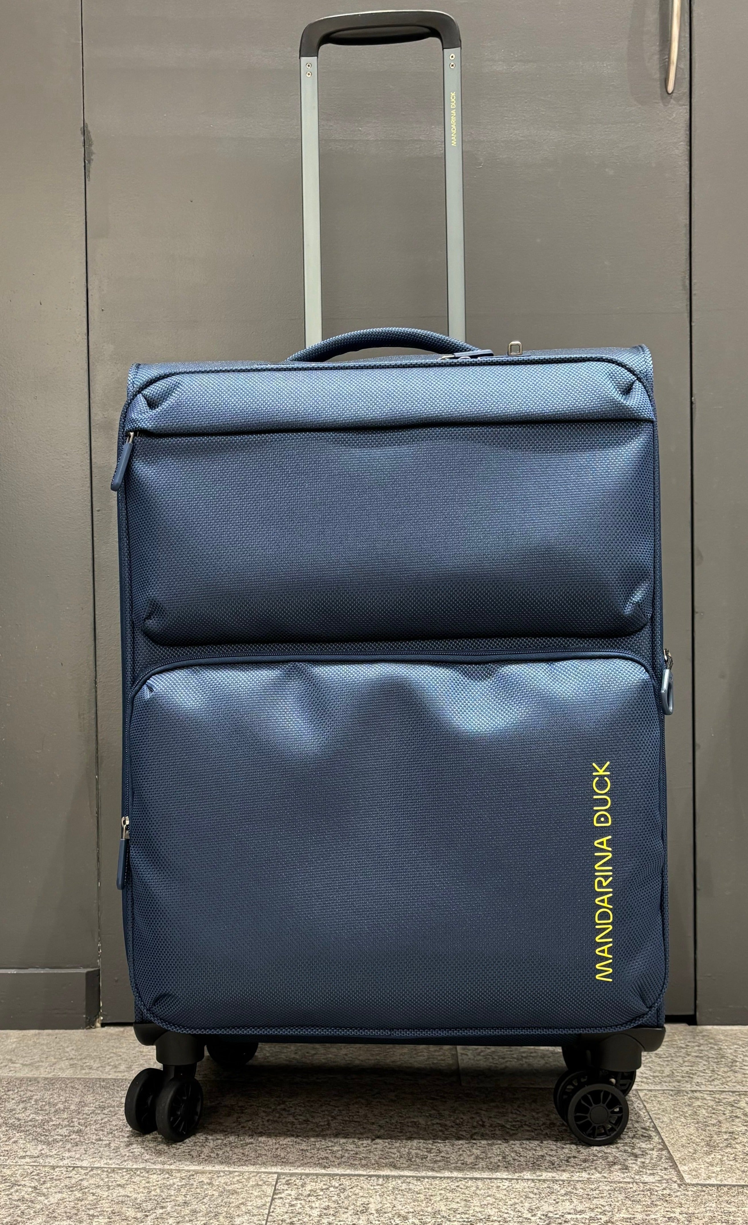 Trolley medio 4W exp. MANDARINA DUCK