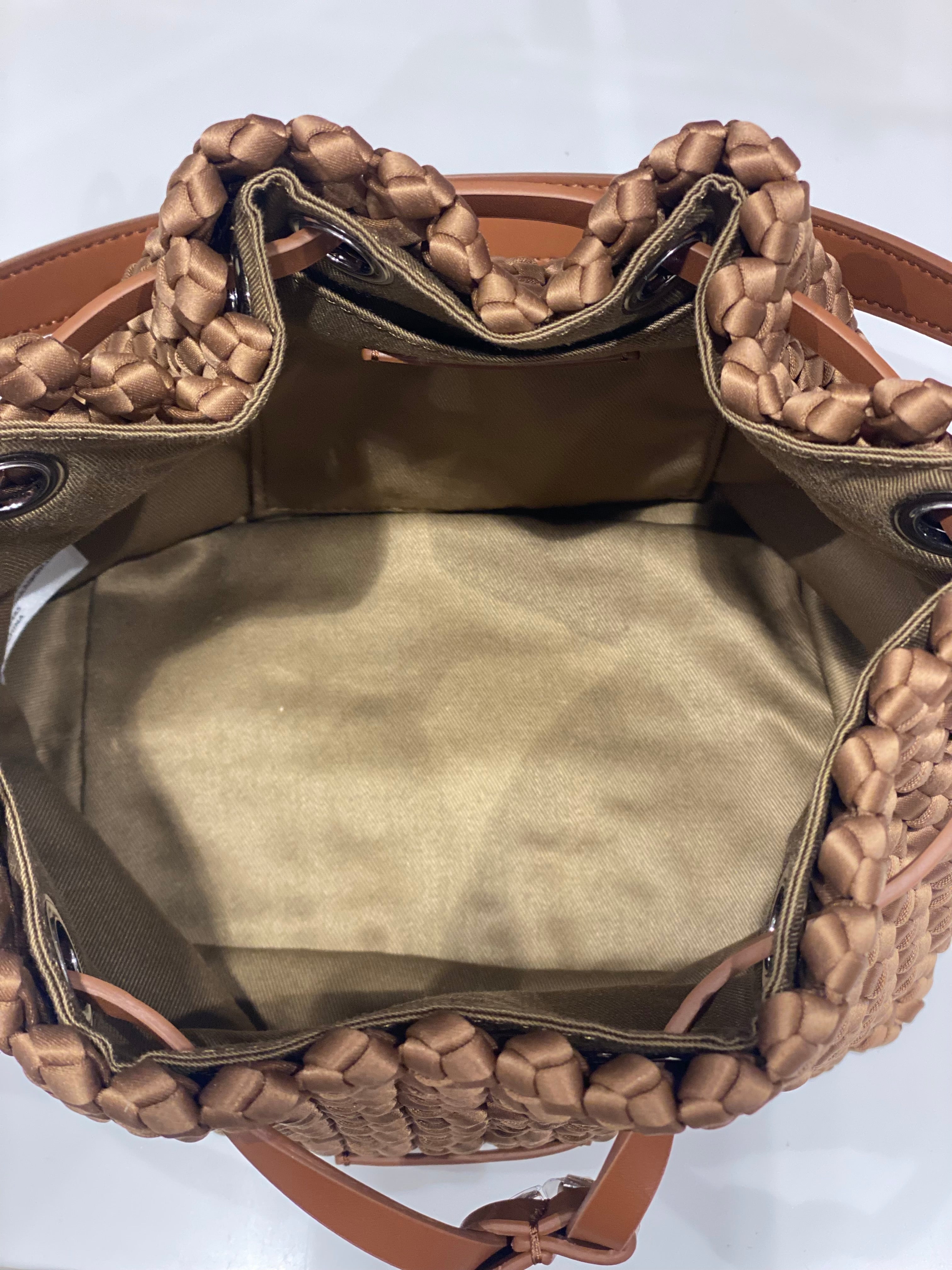 Borsa a secchiello intrecciata GIANNI CHIARINI