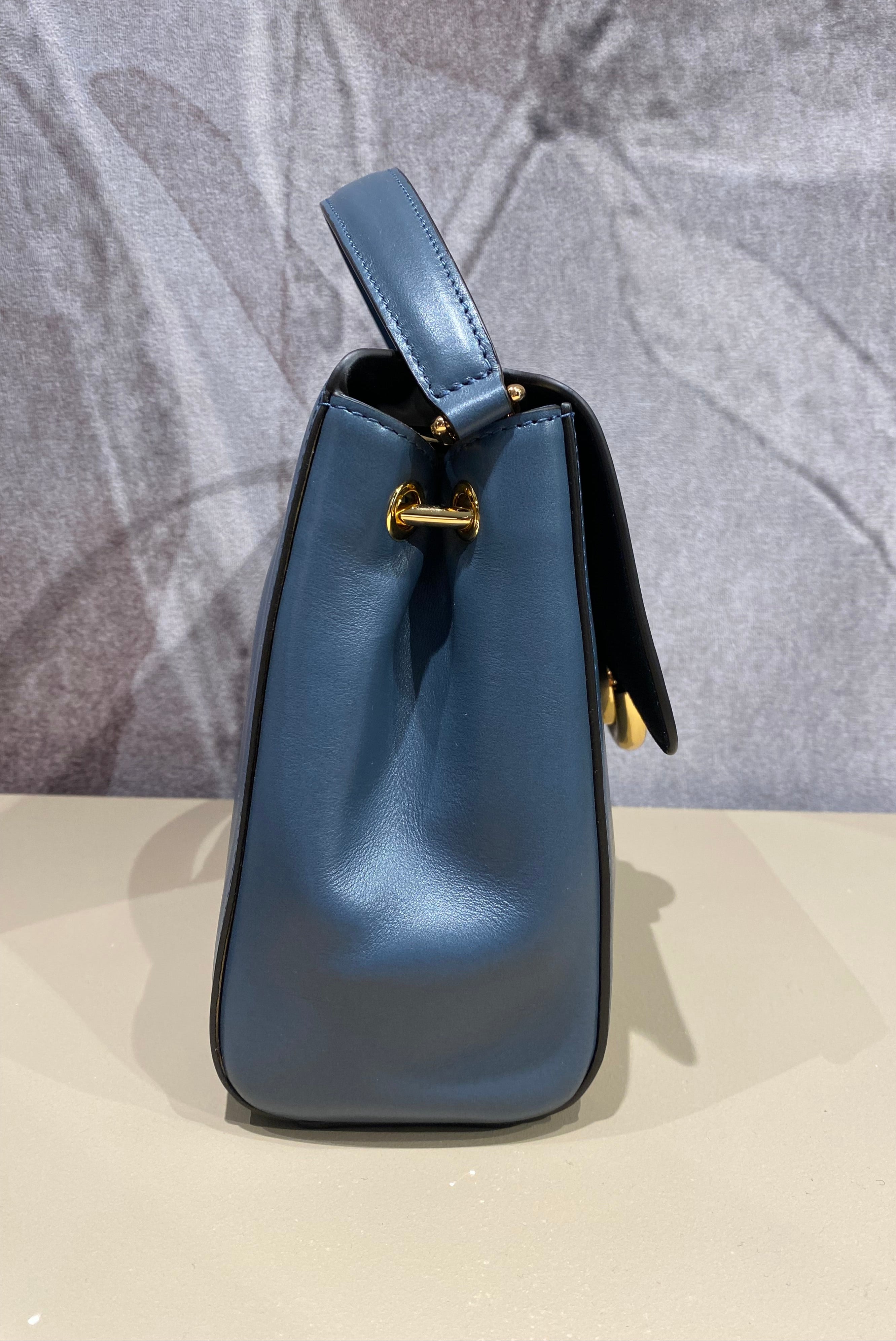 Borsa a mano con patta "Domus" FURLA