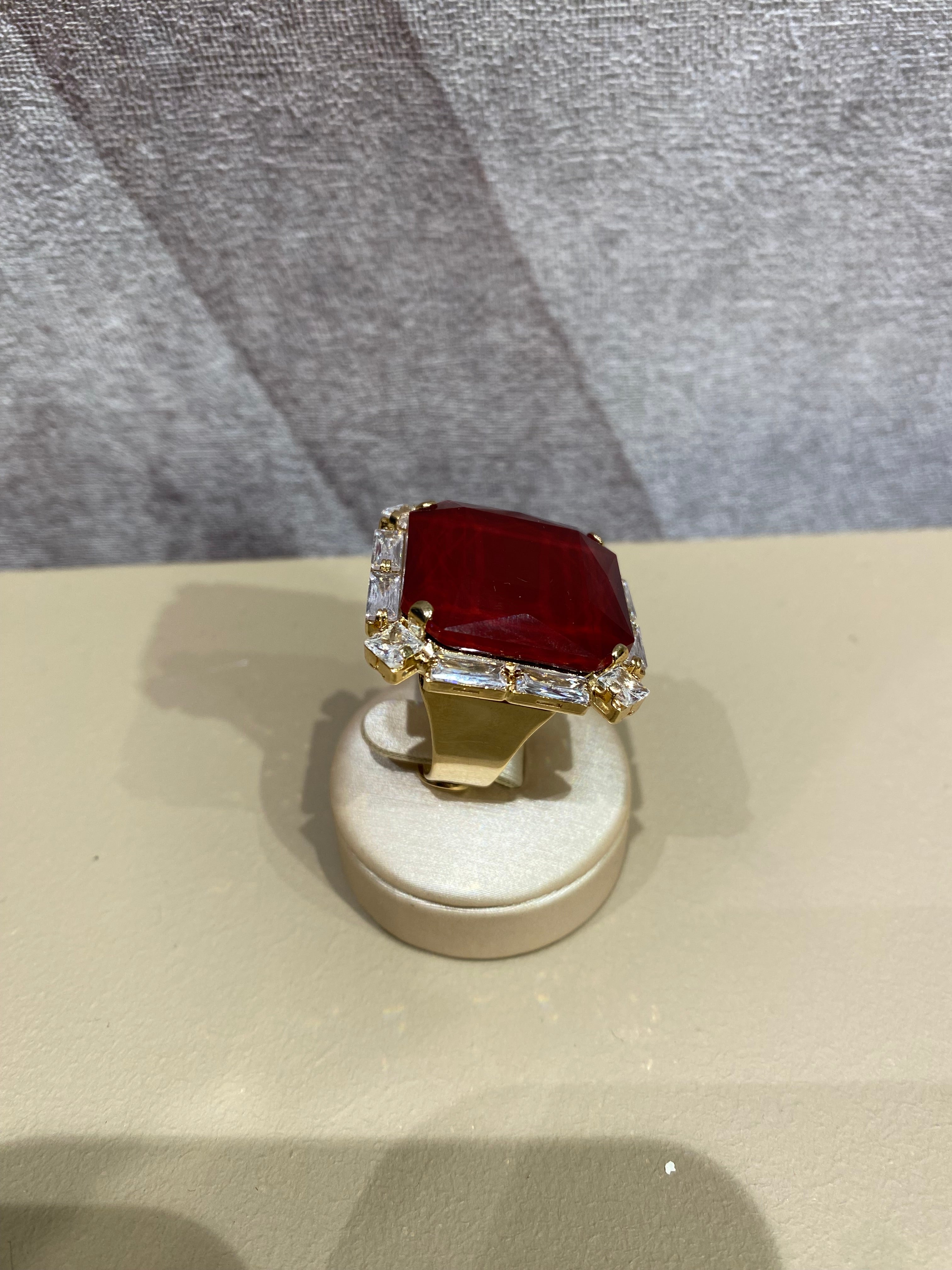 Anello quadrato "Semira" SODINI