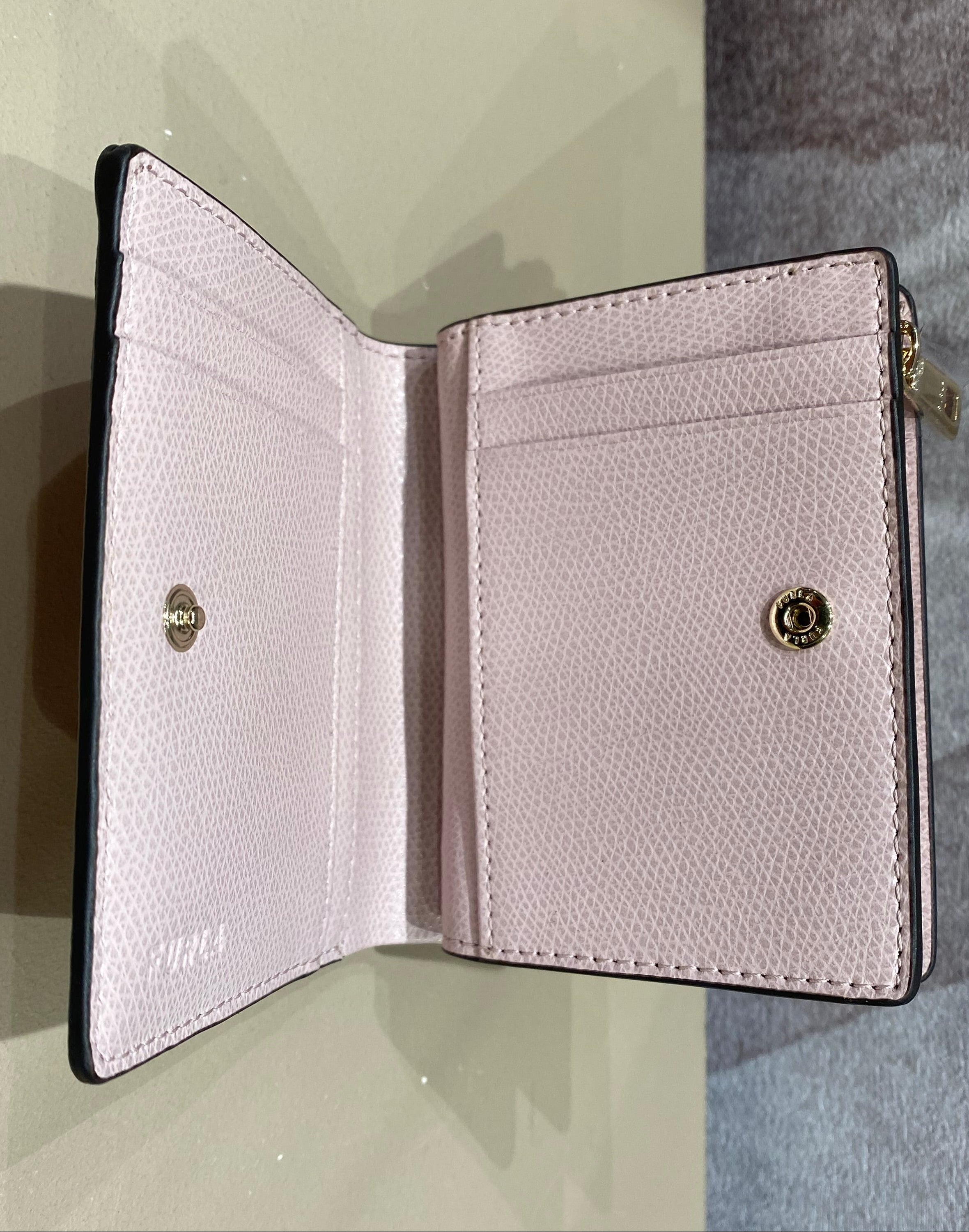 Portafoglio piccolo Camelia FURLA