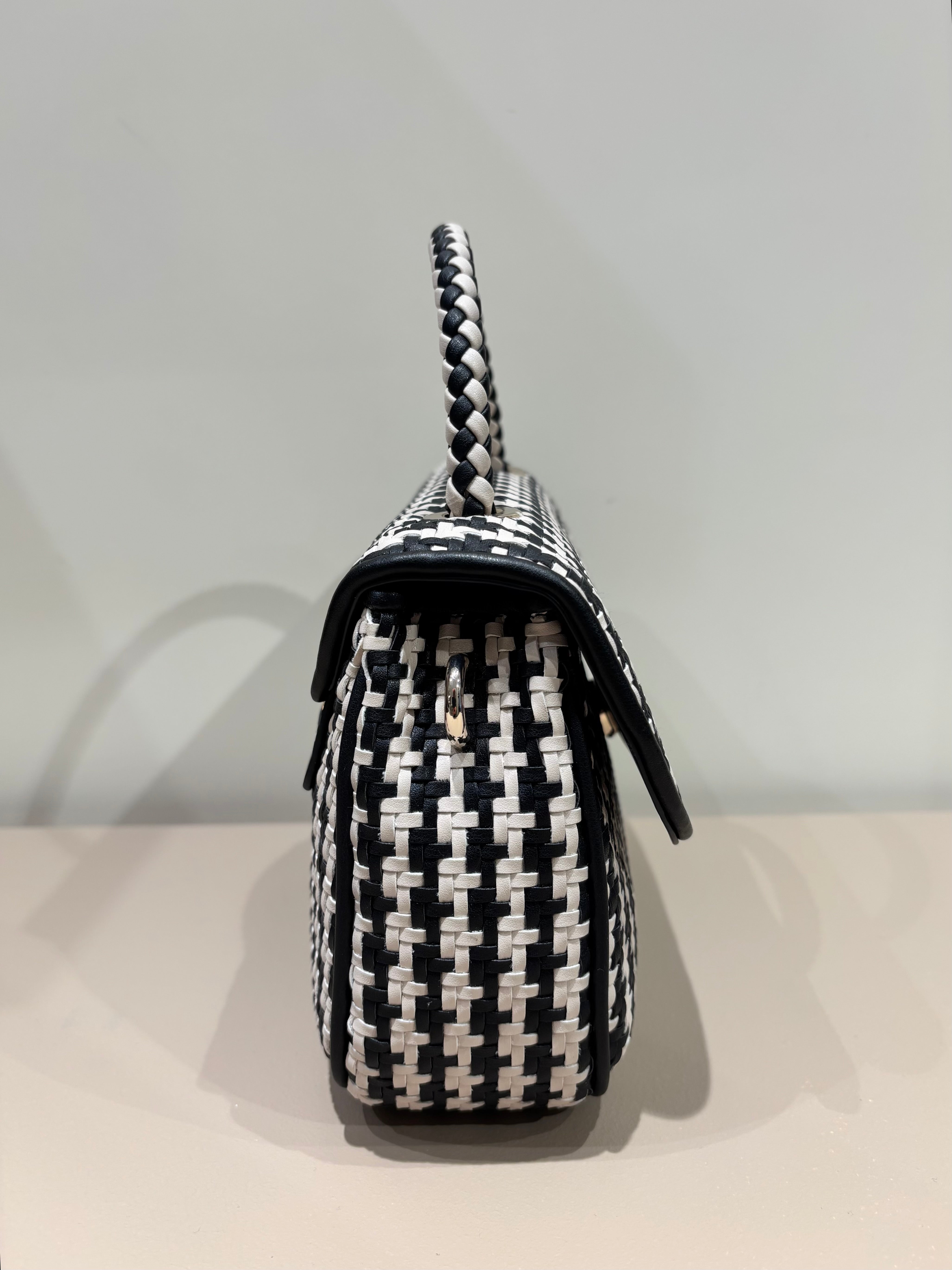 Borsa a mano intrecciata GUESS