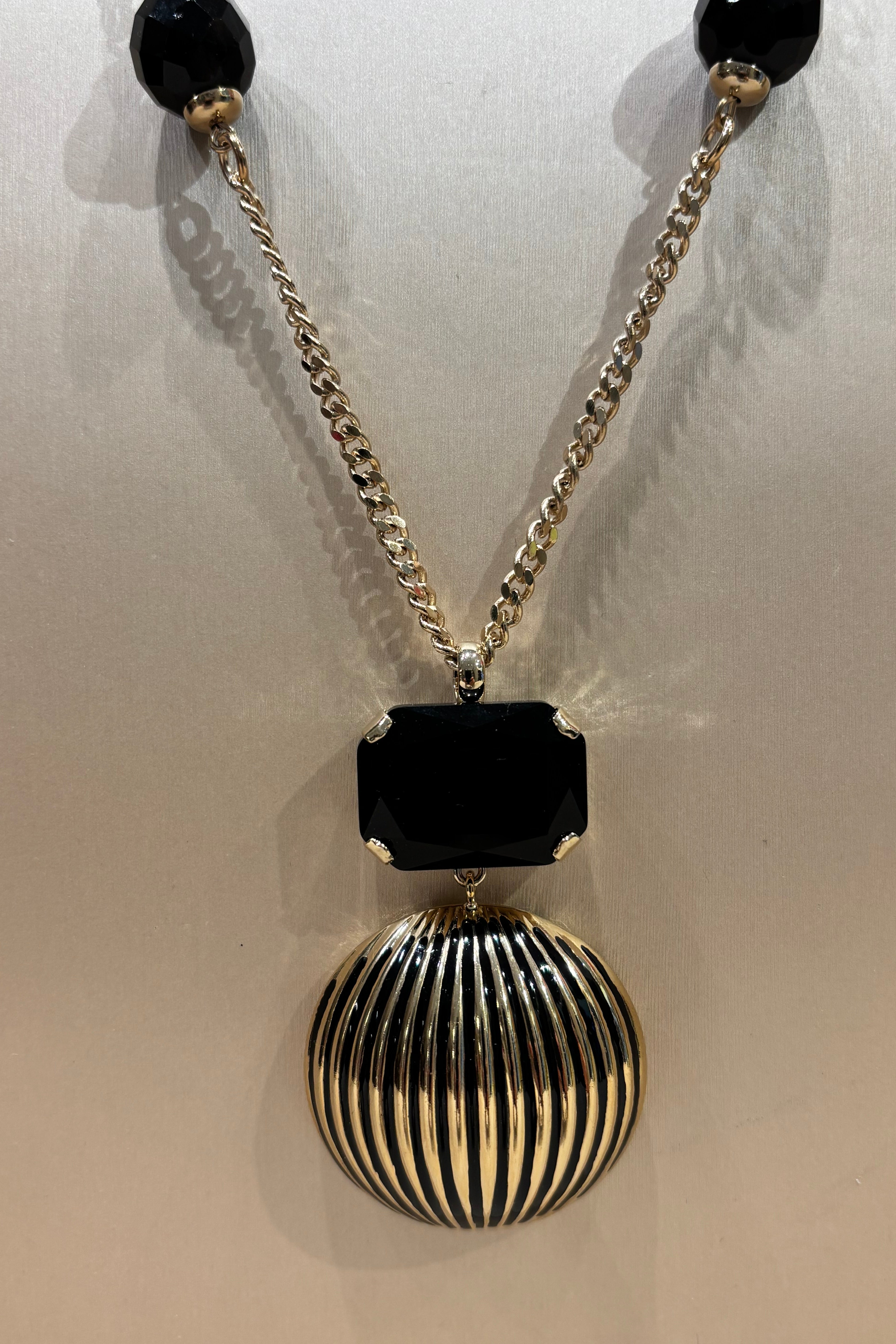 Collana lunga con pietre nere "Malena"  SODINI
