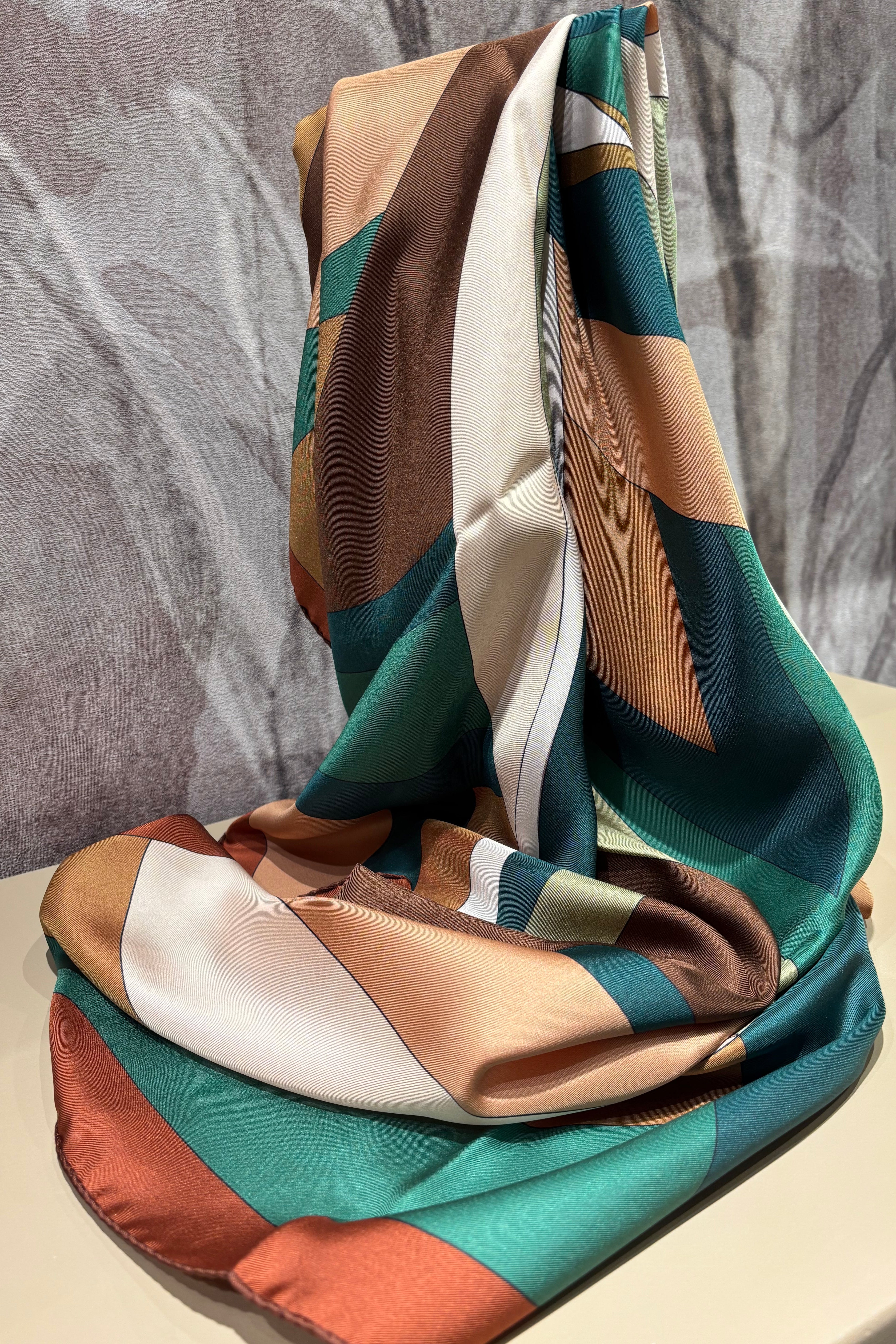 Foulard grande in seta BARBIERI