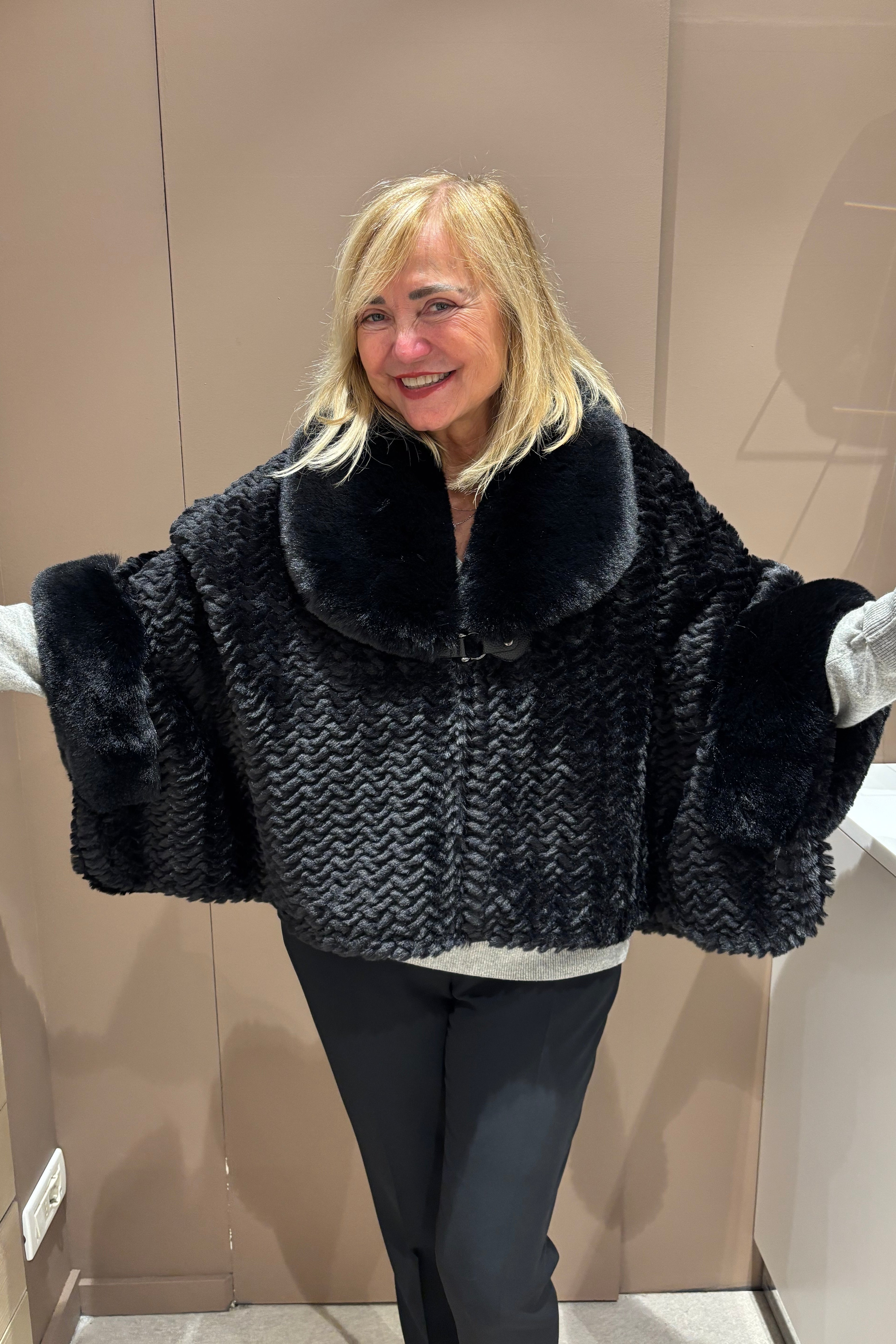 Cappa con collo eco-pelliccia LIU JO