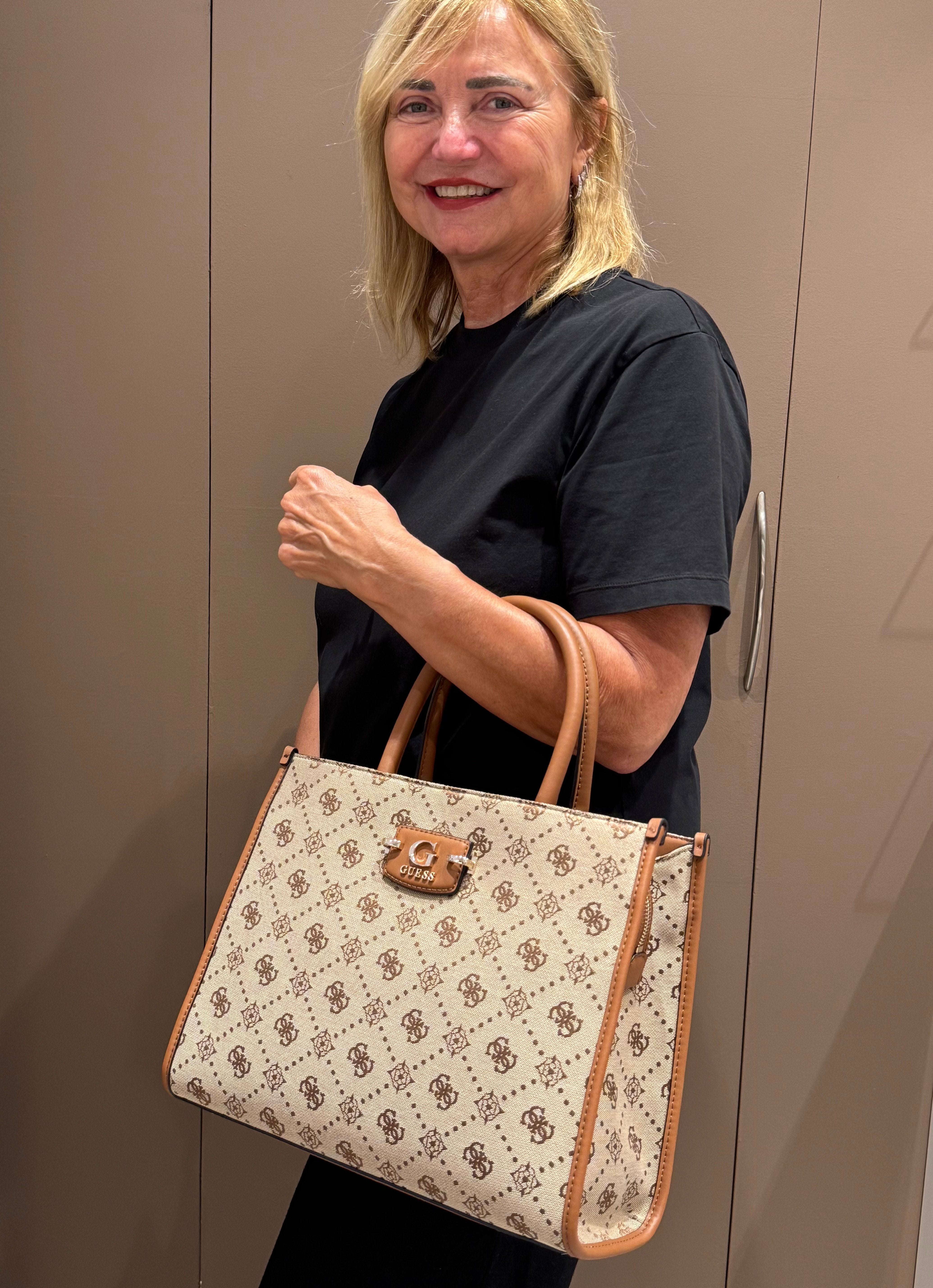 Borsa logo  "GUESS"