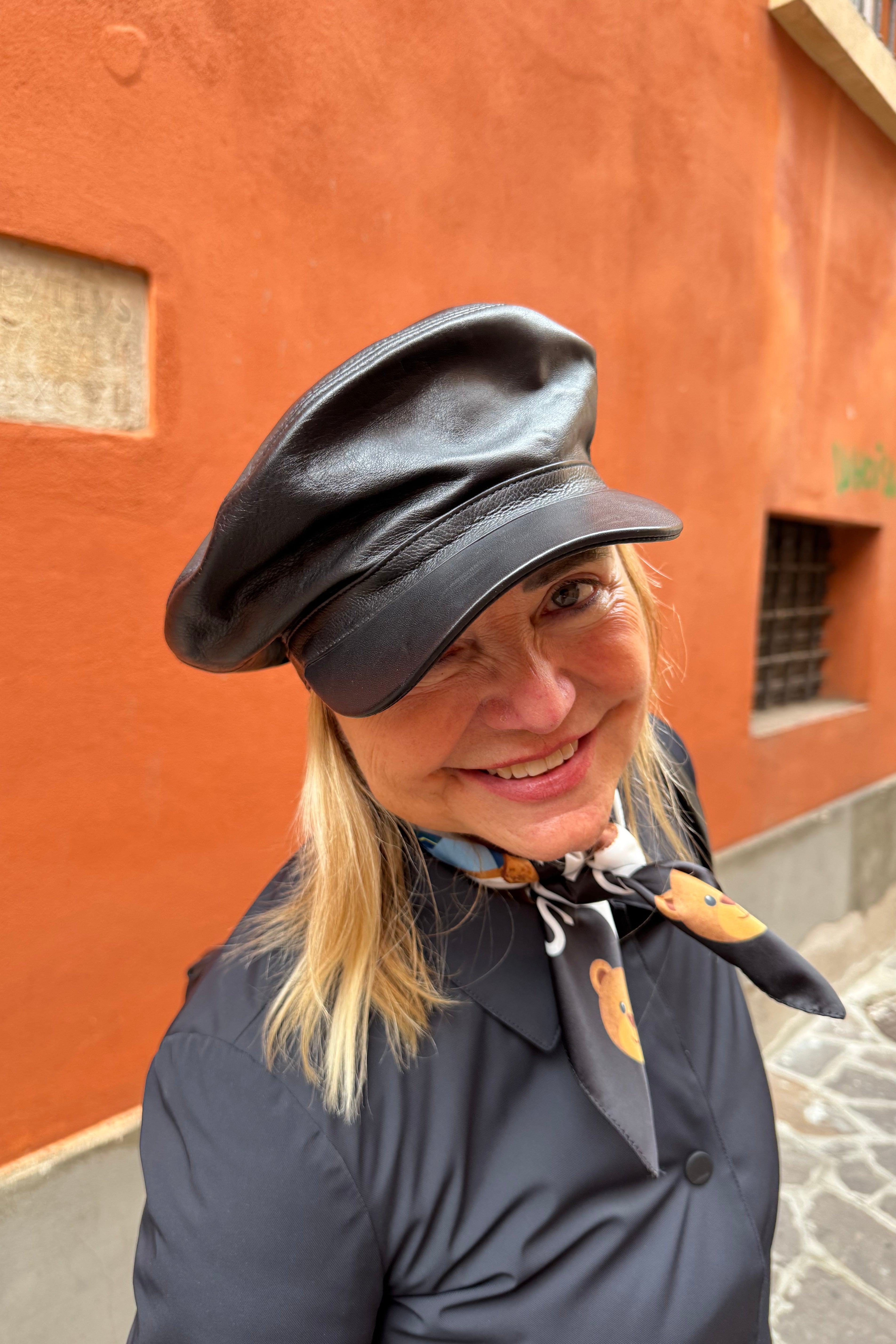 Cappello in pelle COSTUME NATIONAL