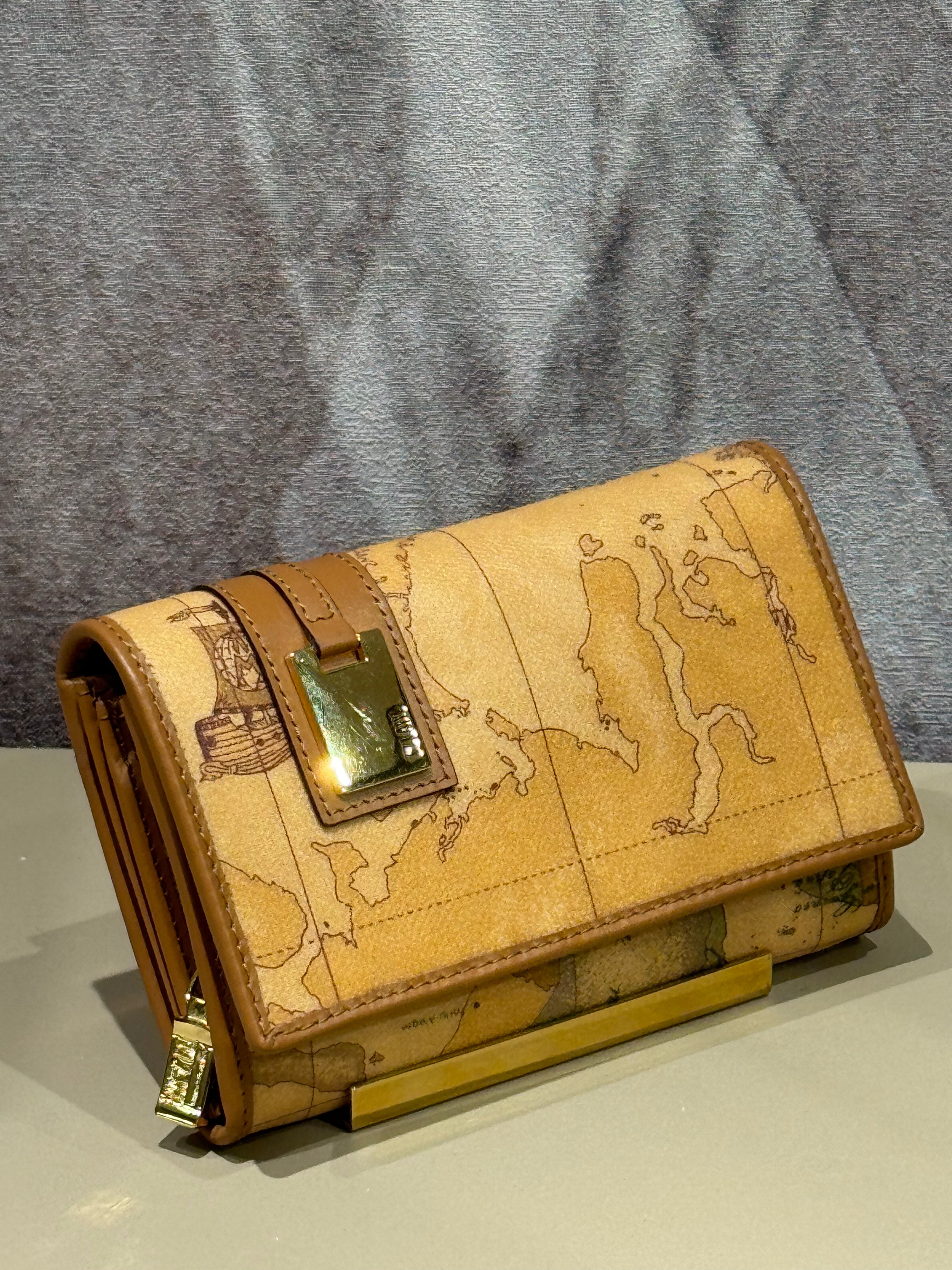 Portafoglio medio con targhetta Geo classic ALVIERO MARTINI