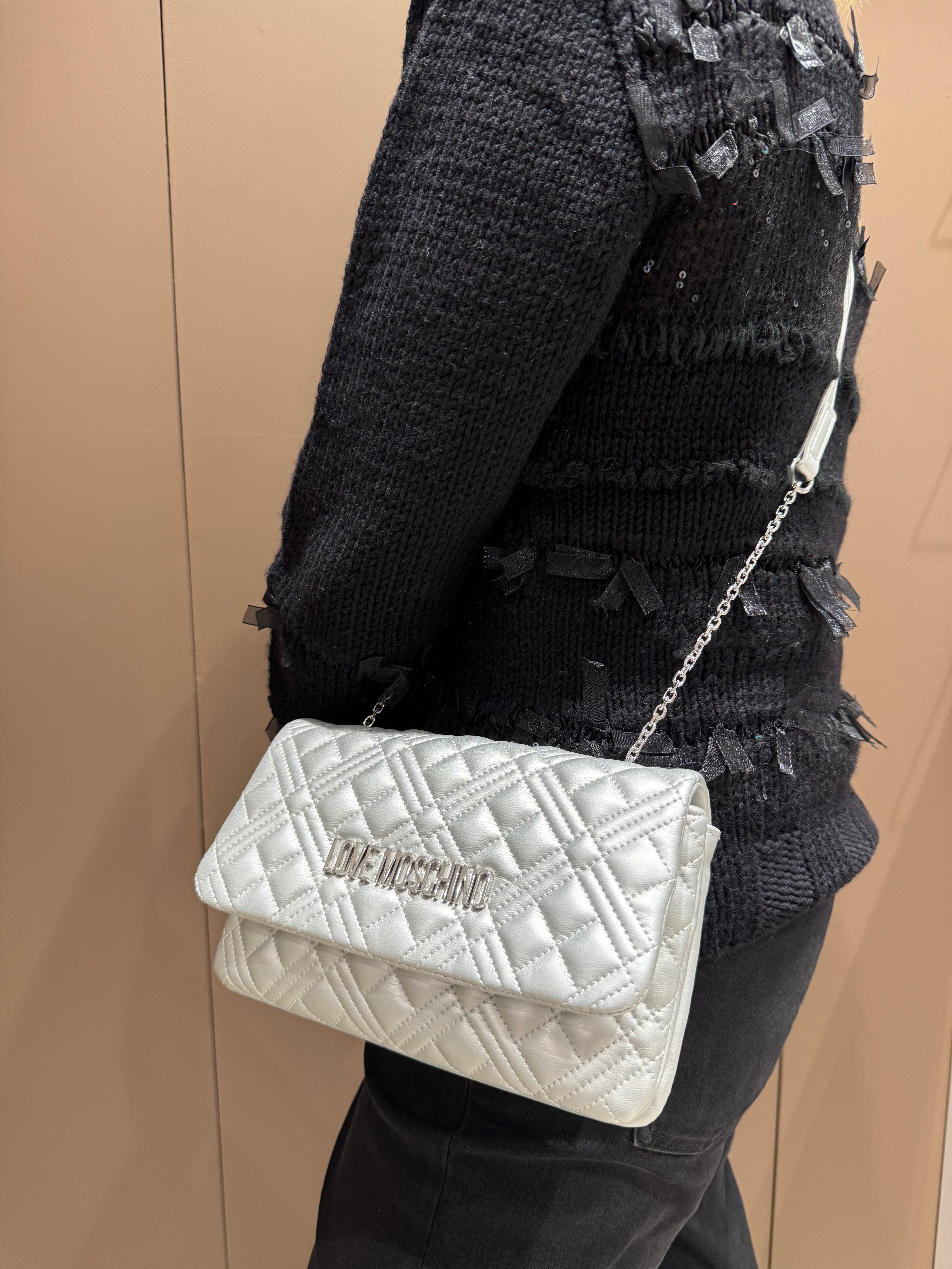Pochette piccola silver trapuntata doppio scomparto  LOVE MOSCHINO