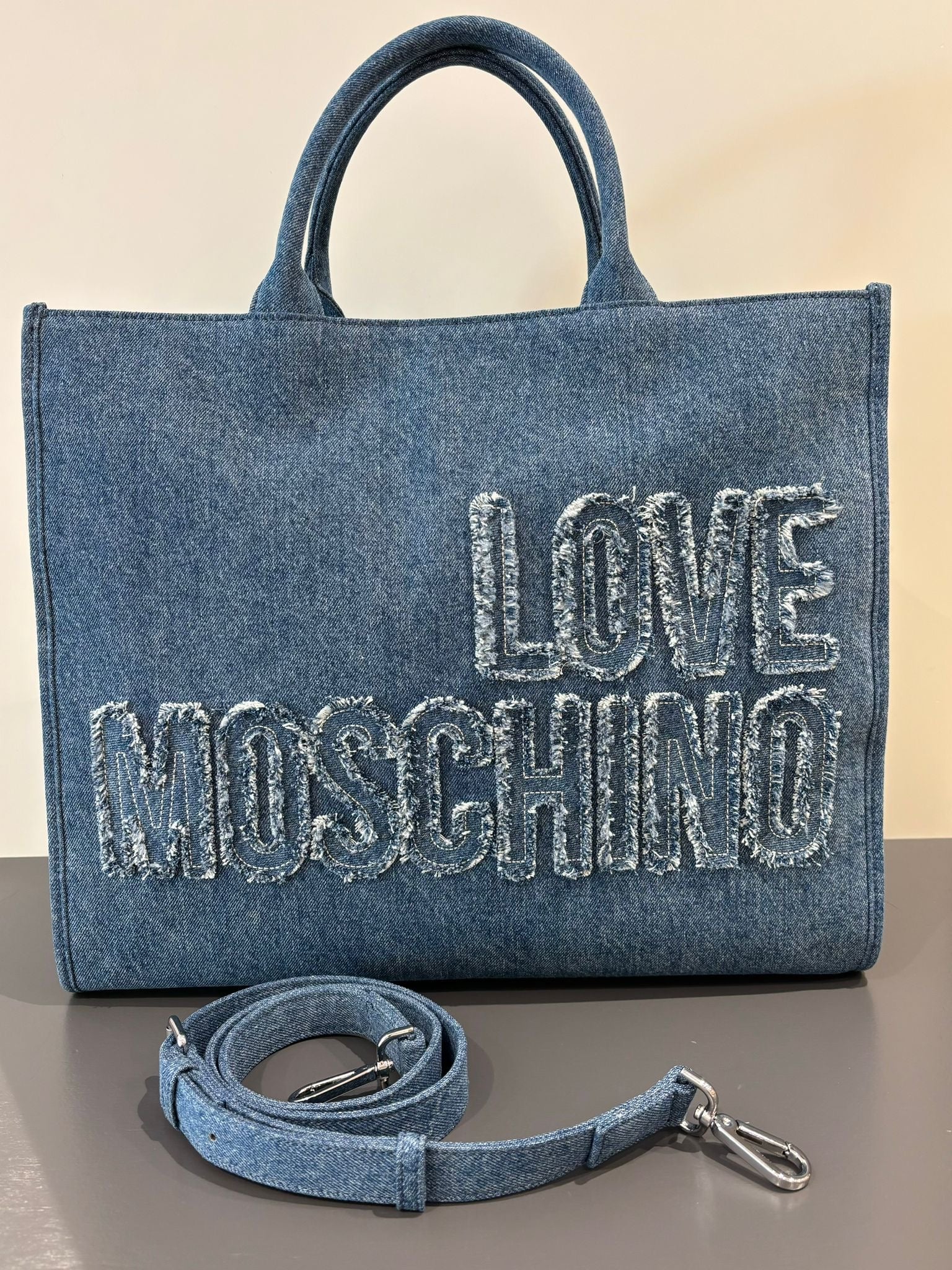 Borsa shopping in denim LOVE MOSCHINO